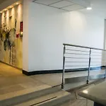 安布拉酒店 3*