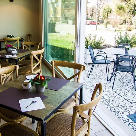 Szálloda Ambra Quarto dʼAltino