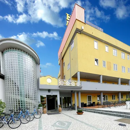 Otel Ambra 3*