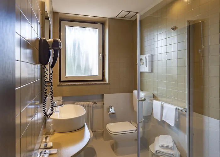 Ξενοδοχείο Ambra 3*