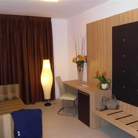 Hotel Ambra 3*