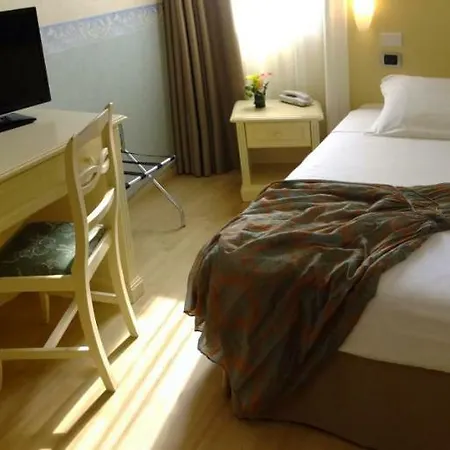 Hotel Ambra 3*